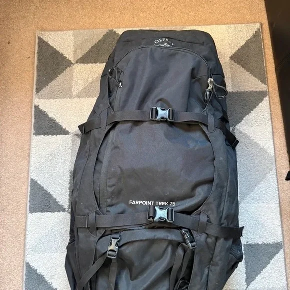 OSPREY Farpoint Trek 75 Travel Backpack - Black